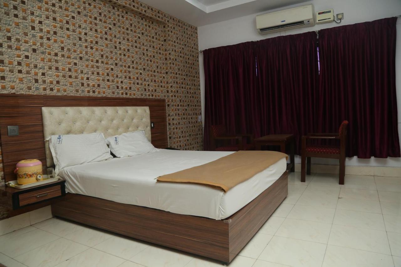 Konark Lodge Вишакхапатнам Экстерьер фото